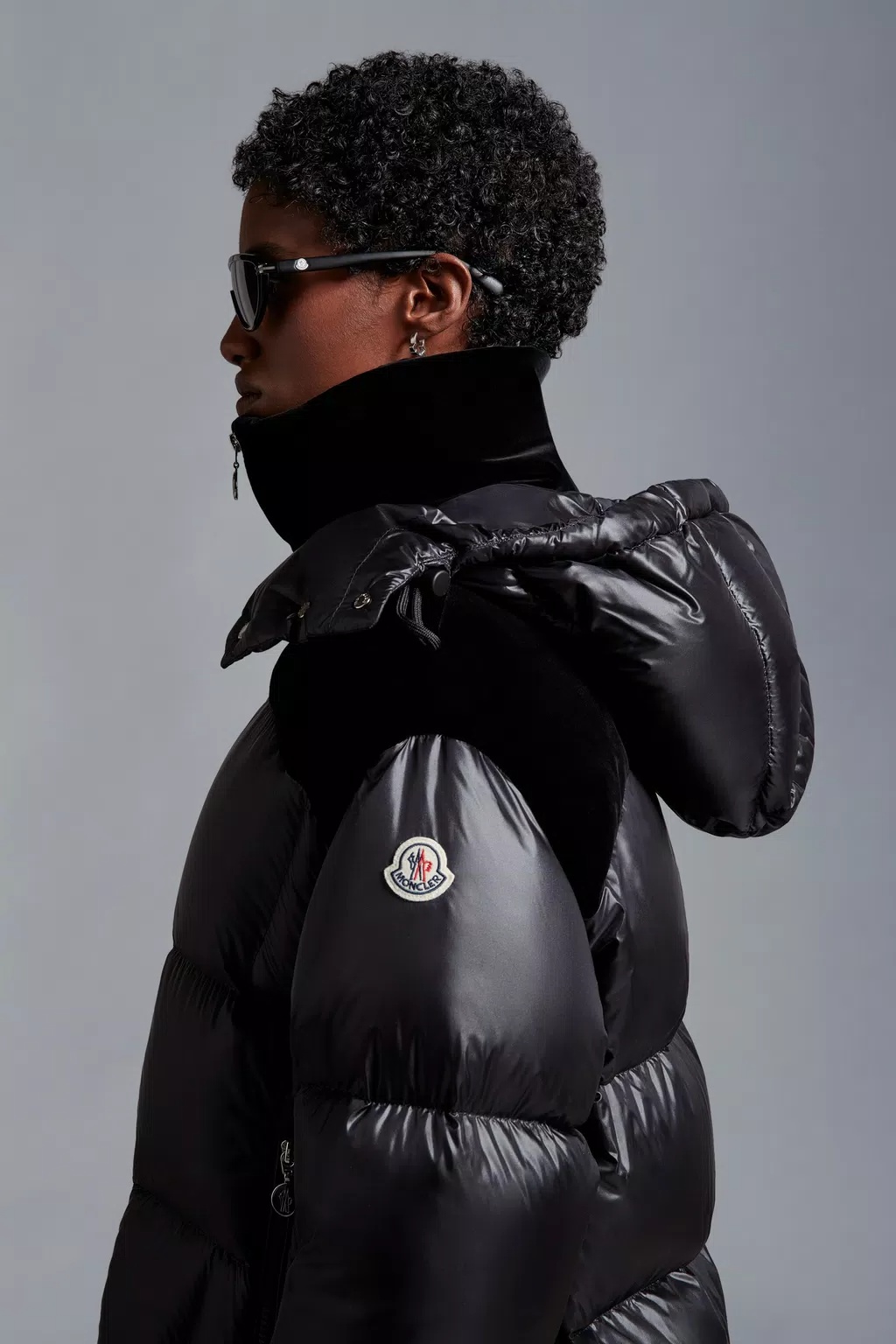 Moncler Meandre Velvet-panel Padded Jacket In Black