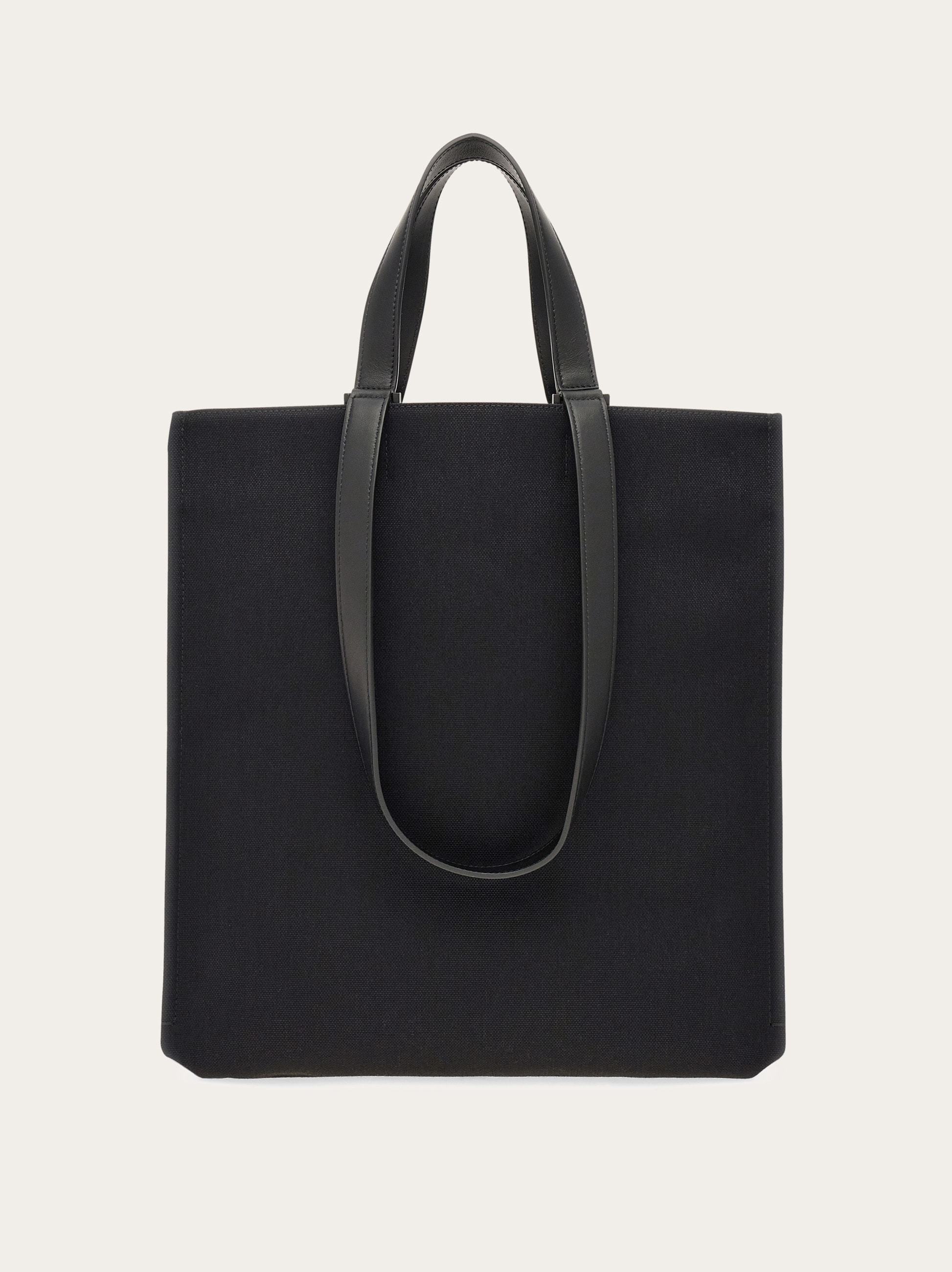 FERRAGAMO LARGE LOGO SHOULDER BAG