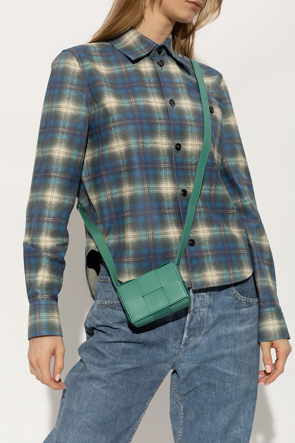 Bottega Veneta Mini Cassette Knitted Shoulder Bag In Green
