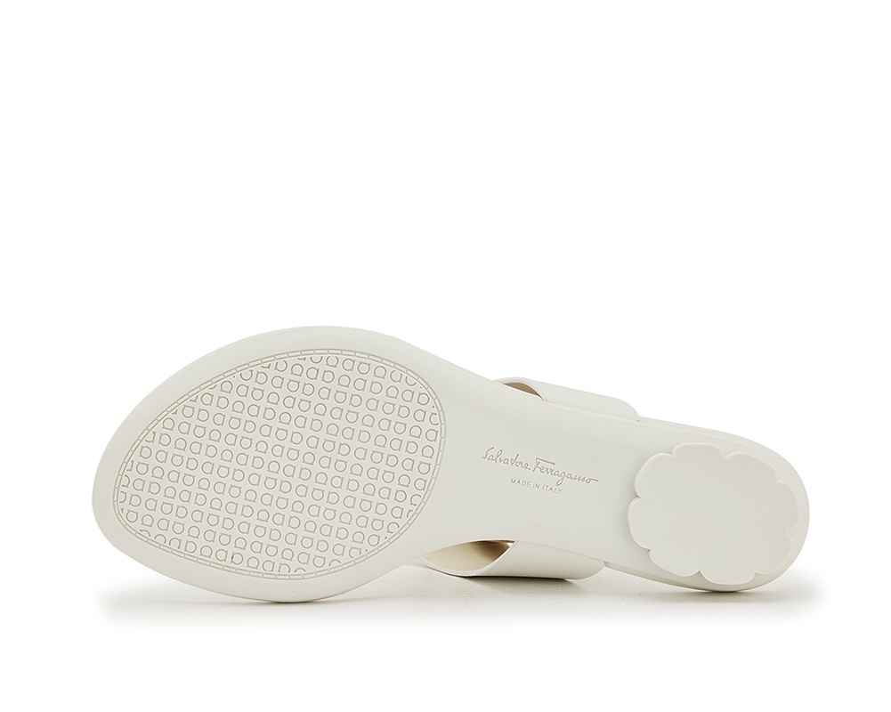 Ferragamo Logo Leather Flip-flops In White