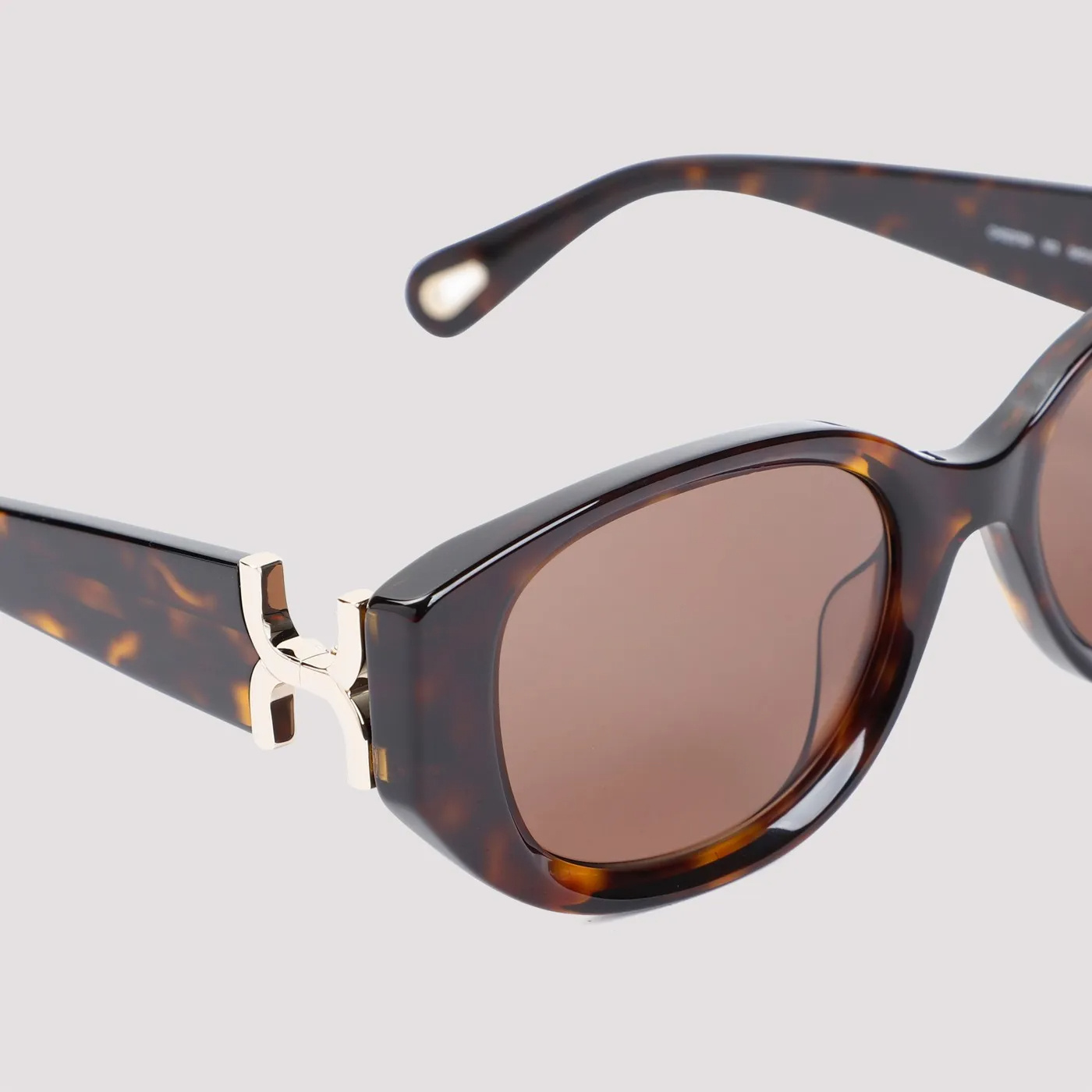 Chloé Eyewear Oval-frame Sunglasses In Nude