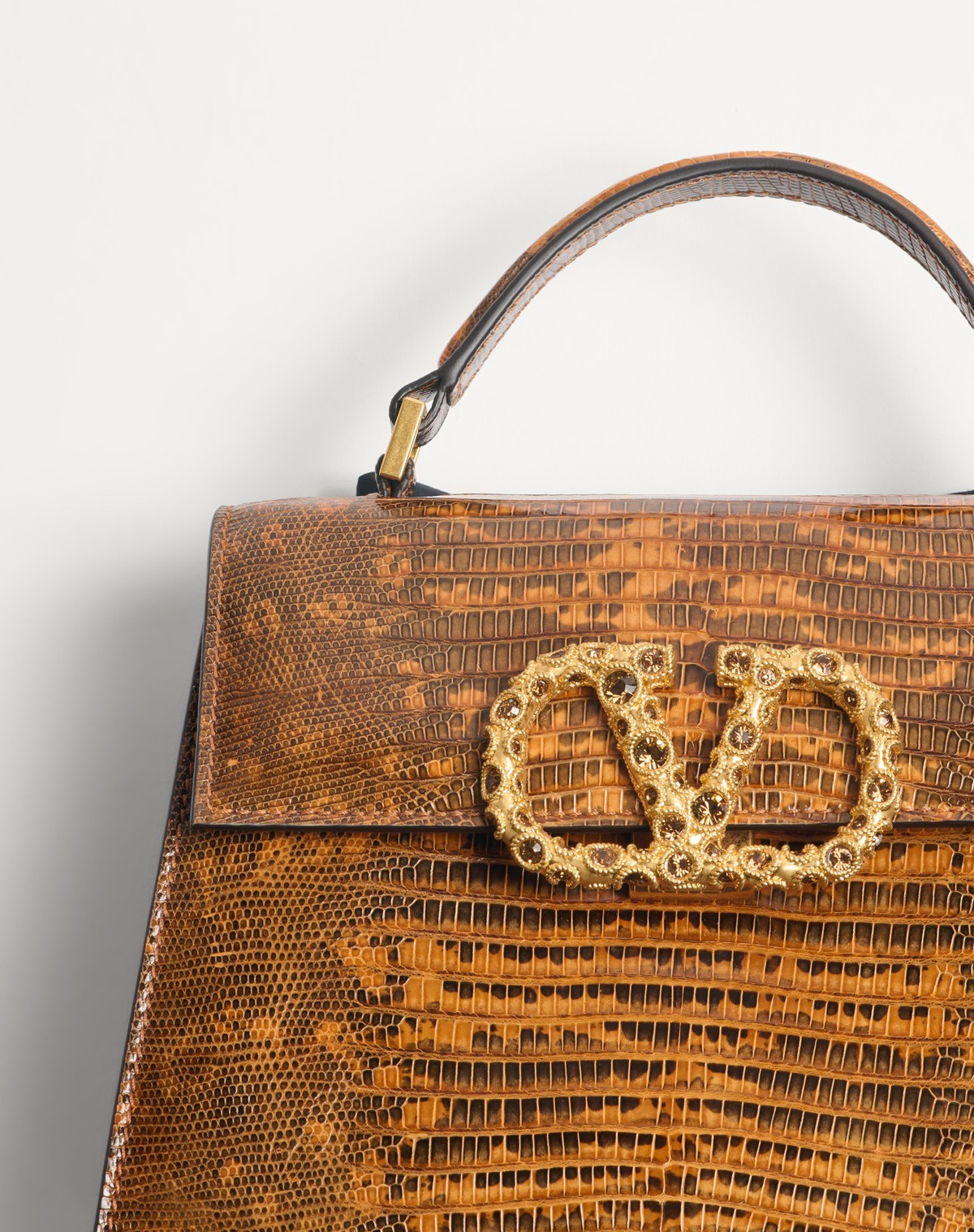 Valentino Vsling Small Shoulder Bag In Straw/smoked Topaz