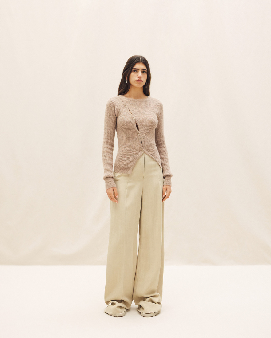 Jacquemus Pau Asymmetric Knitted Cardigan In Nude