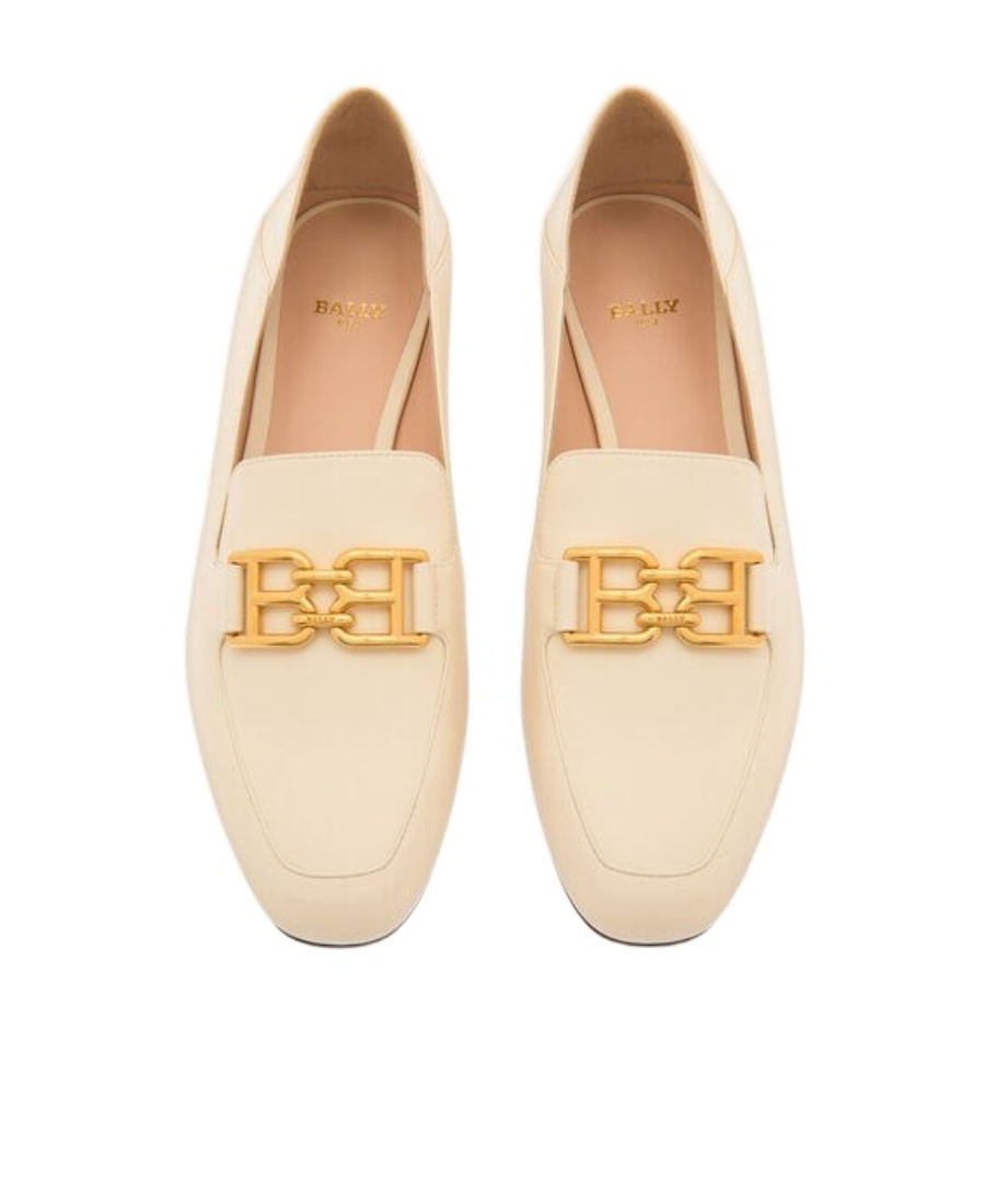 Shop Bally Ellah Logo-plaque Loafers In Nude
