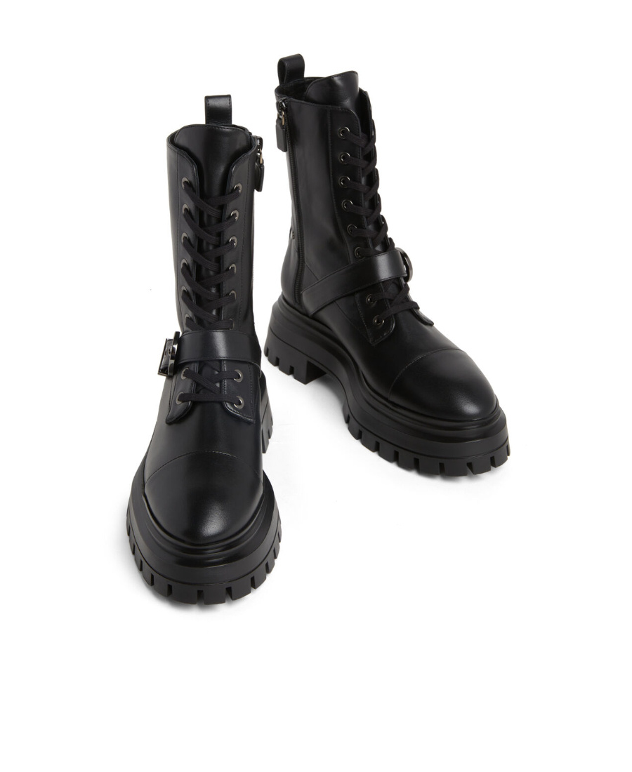 Stuart Weitzman Maverick Bedford Boot With Rubber Sole In Black