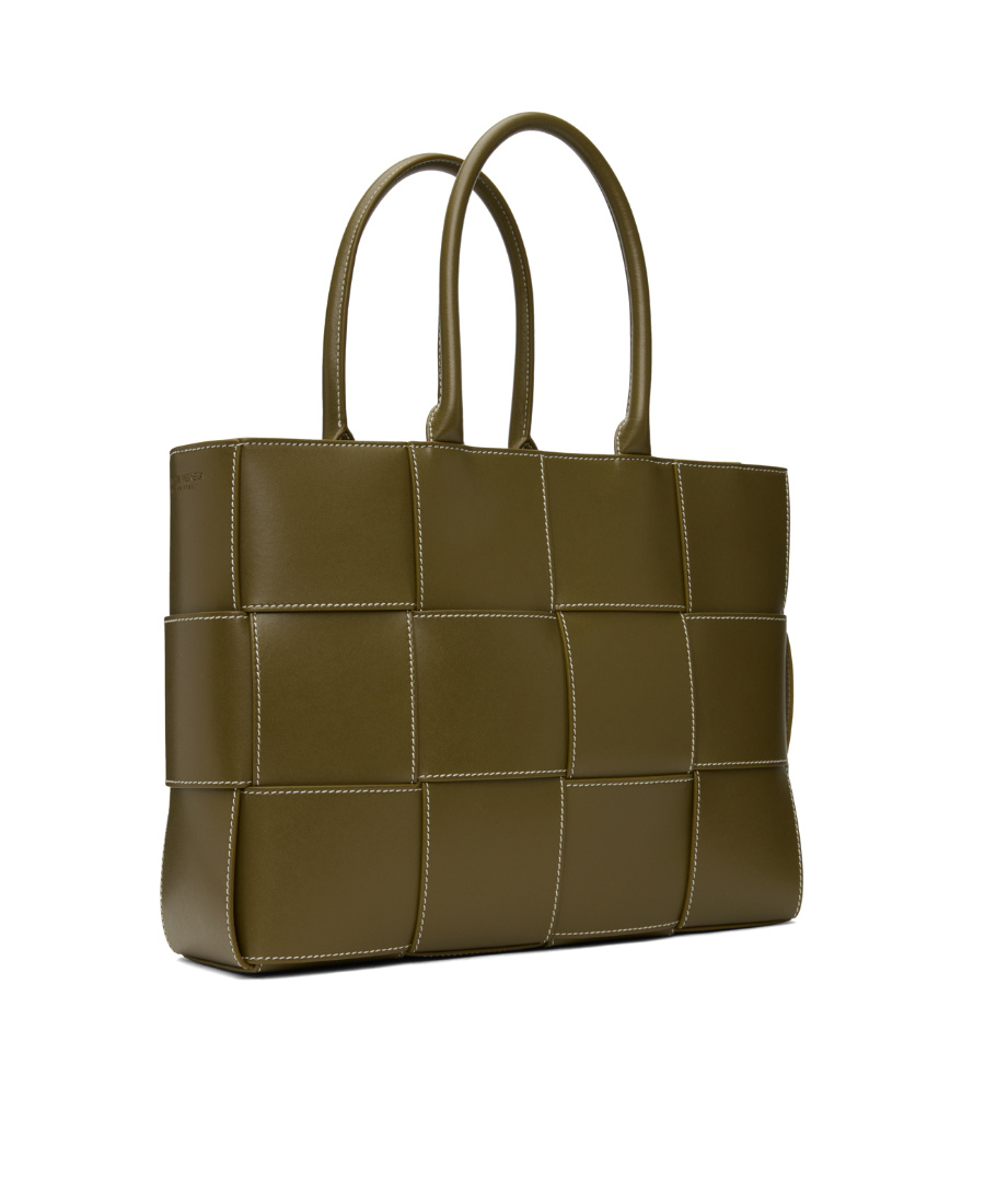 Bottega Veneta Medium Arco Knitted Handbag In Green