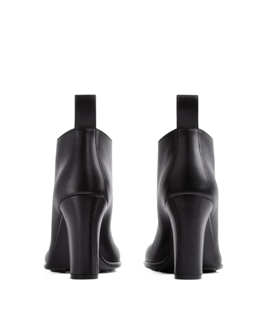 Bottega Veneta Shine Square Toe Ankle Boots In Black
