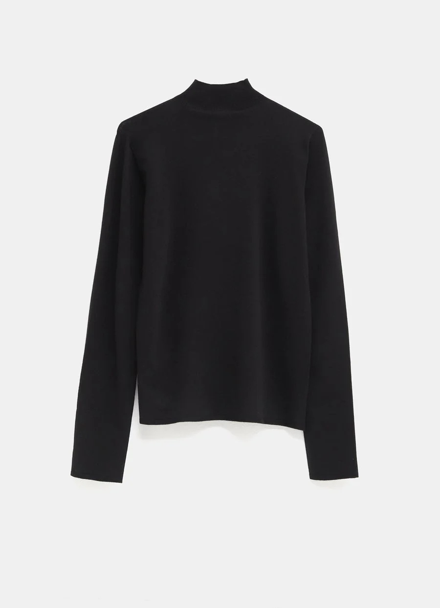 The Row Long Sleeve Sweater In Black