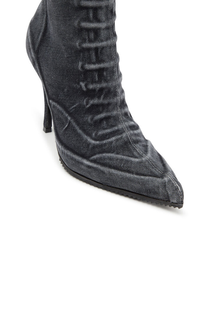 Diesel D-cloud Hbt Cotton Boots In Black