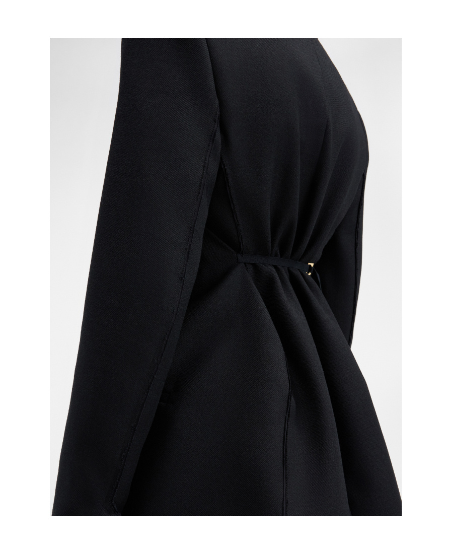 Jacquemus Caraco Raw-seam Single-breasted Blazer In Black