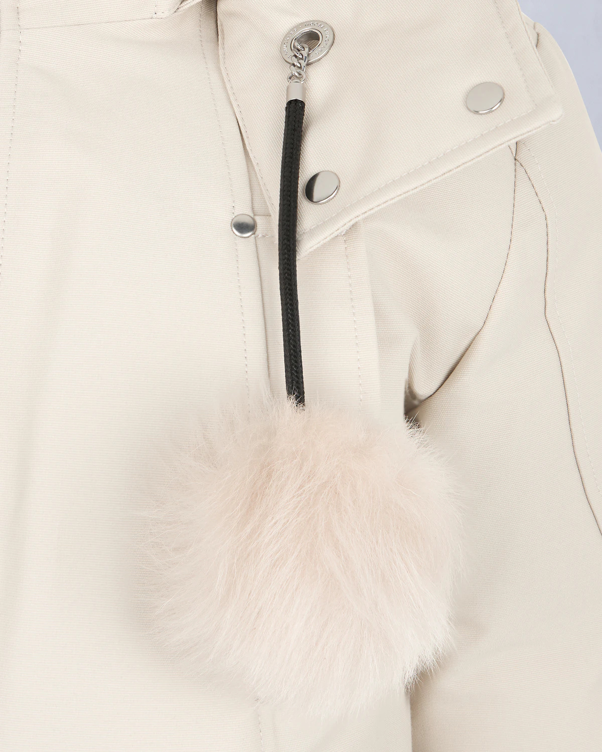 Moose Knuckles Zipper Down Jacket In White