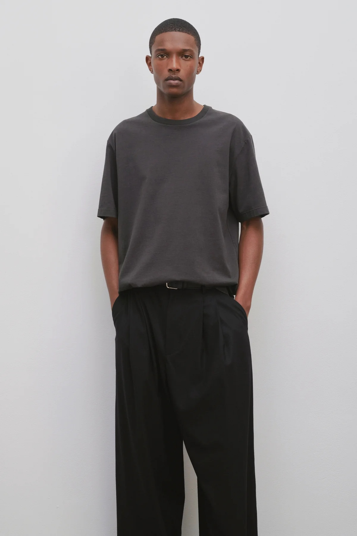 The Row Item O-neck Short-sleeved T-shirt In Black