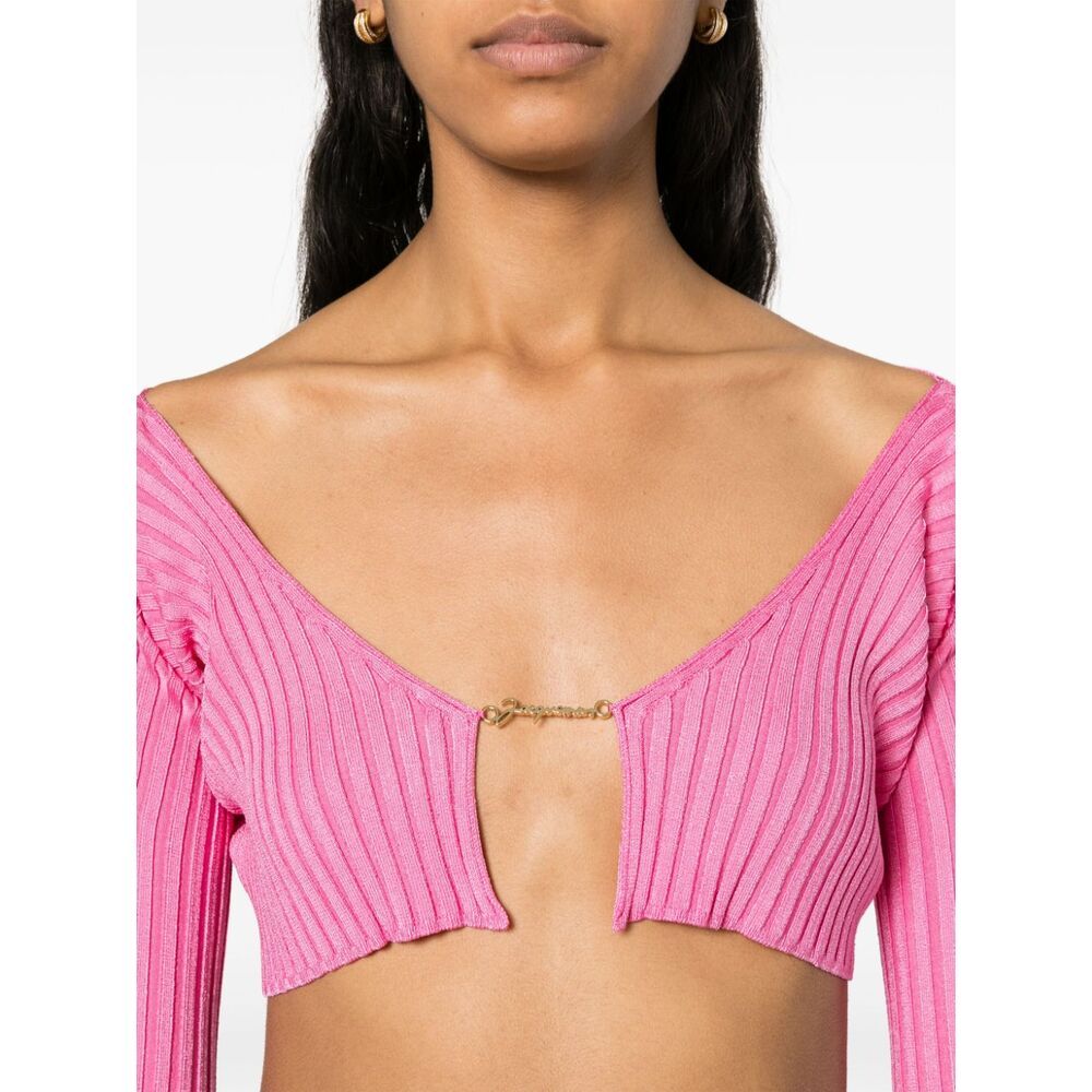 Jacquemus Logo Plaque Cropped Long-sleeve Top In Pink