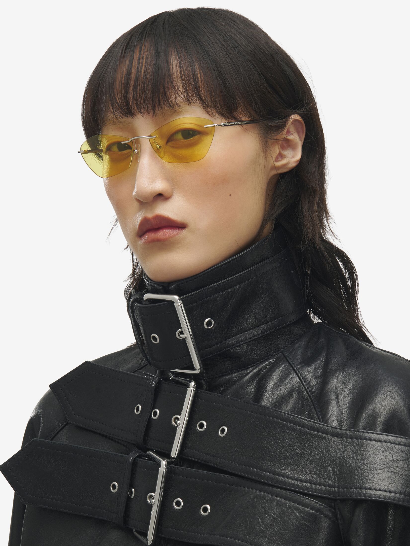 Alexander Mcqueen T-bar Slim Sunglasses In Yellow In Yellow