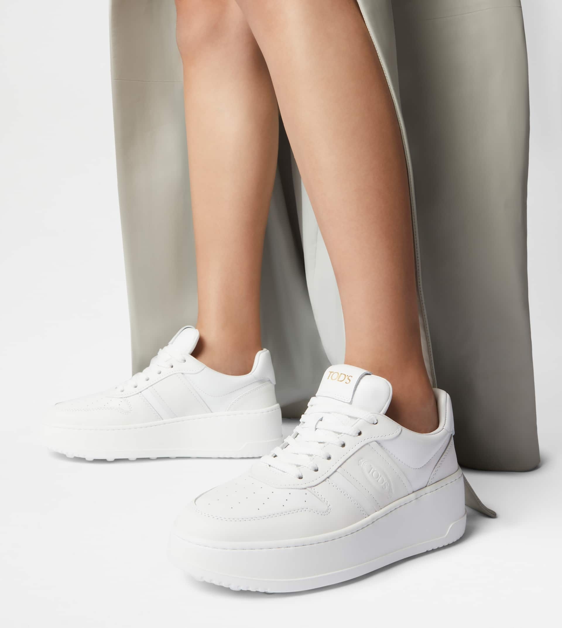 Tod's Round-toe Leather Sneakers In White