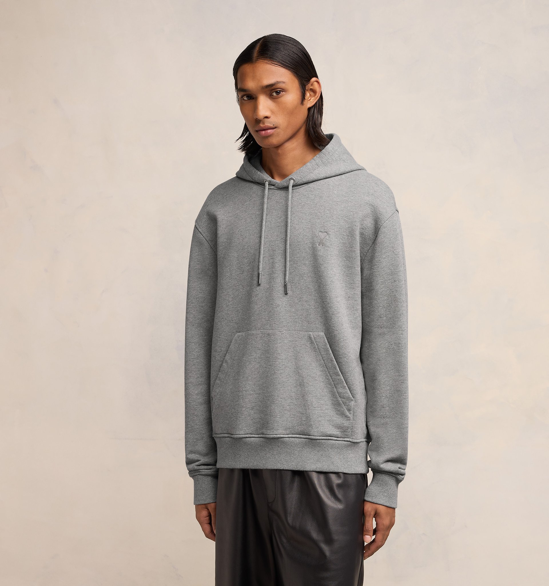 Ami Alexandre Mattiussi Ami Paris Long-sleeved Drawstring Hoodie In Gray
