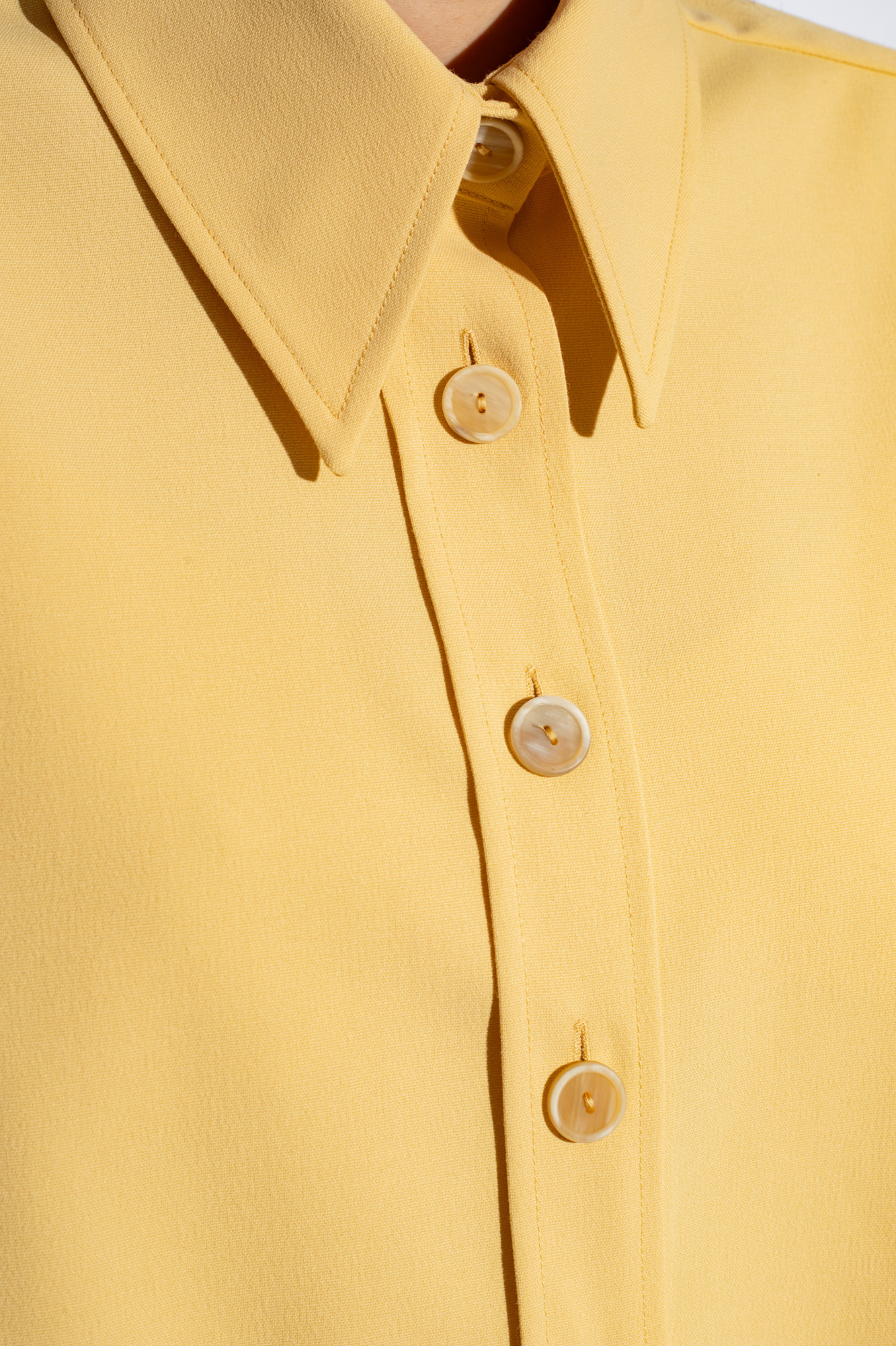 Fabiana Filippi Buttoned Cropped Shirt In Nude