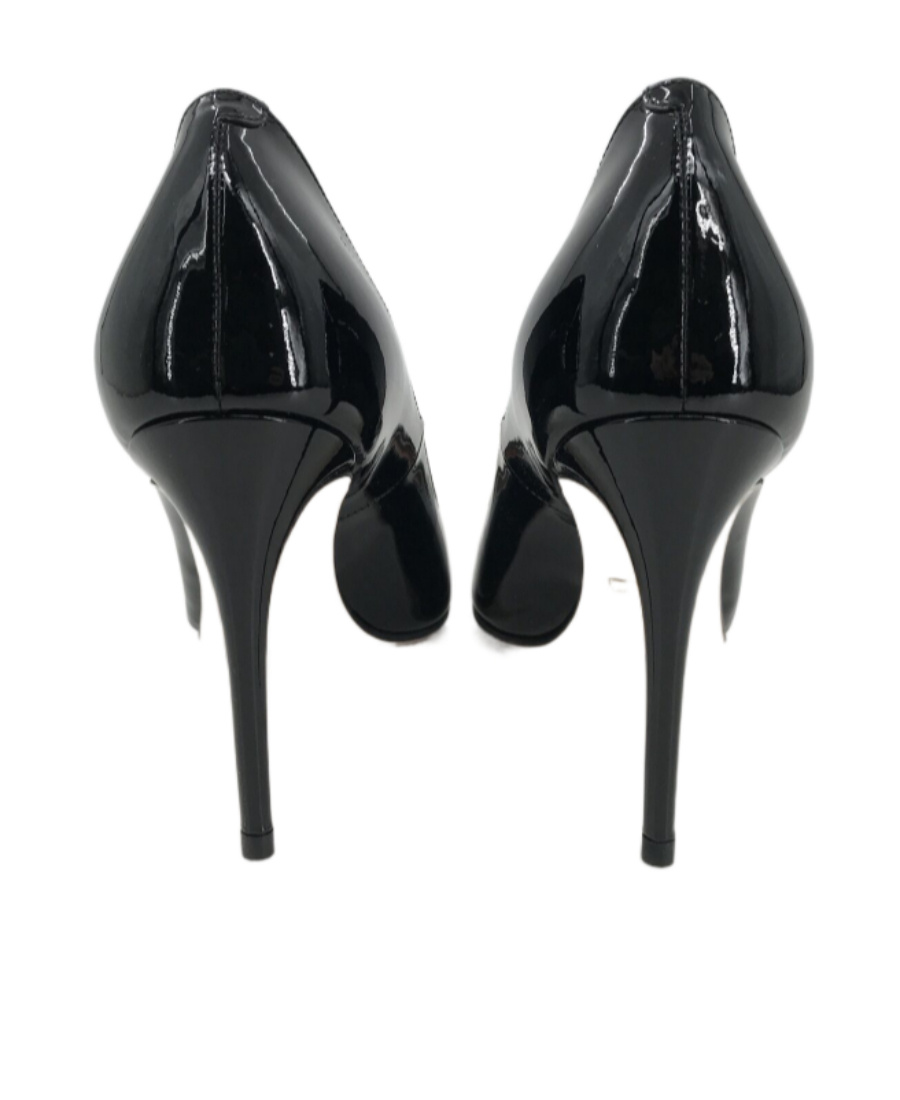 Gucci Logo Pointed High Heels In Black