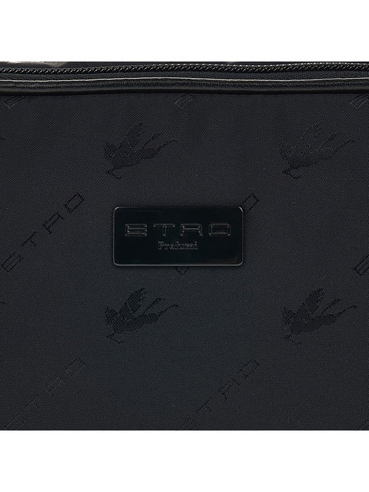 Etro Zipper Clutch In Black