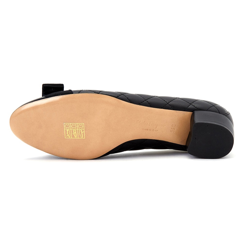 Ferragamo Round-headed High Heels In Black