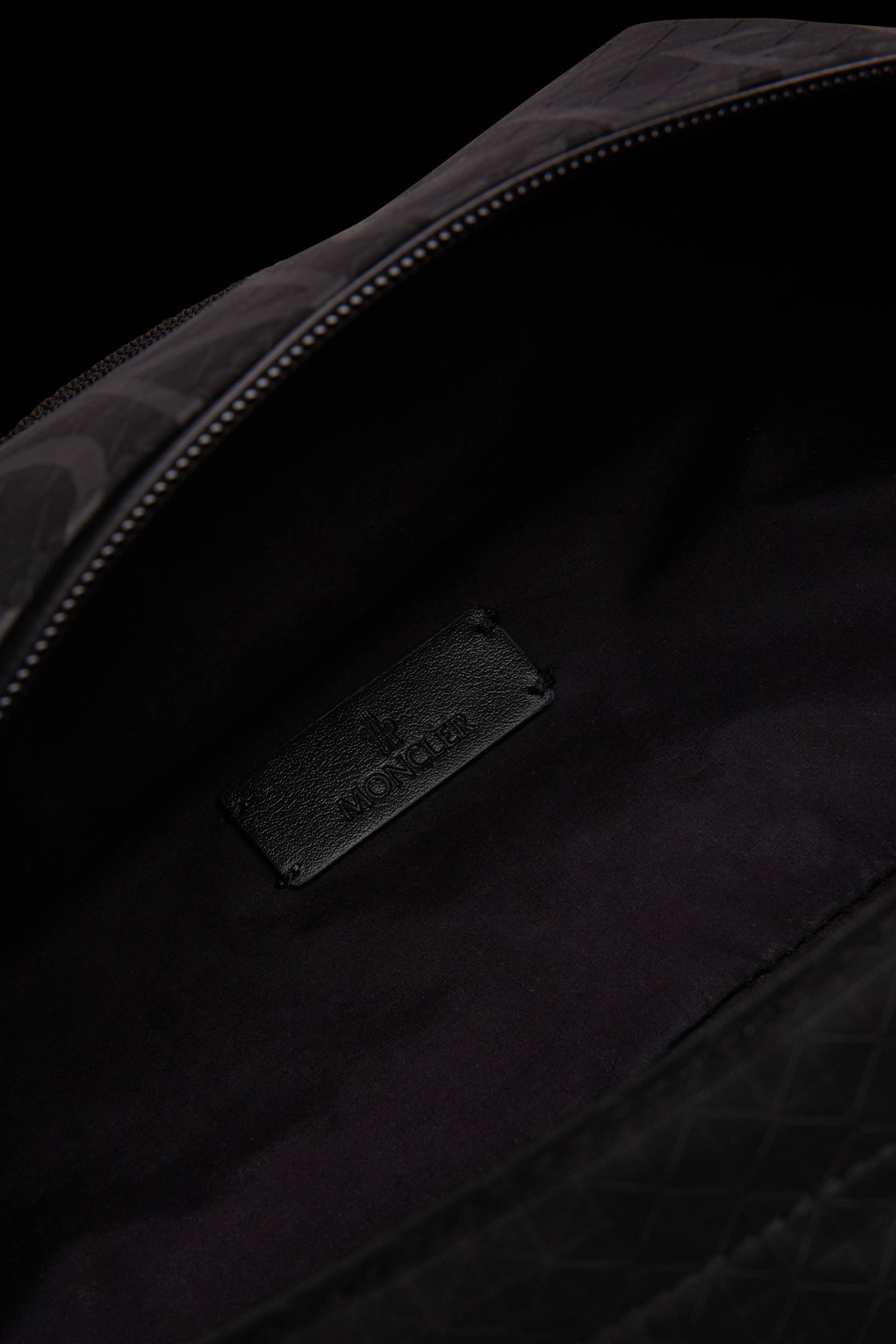 Moncler Logo-print Belt Bag In Black
