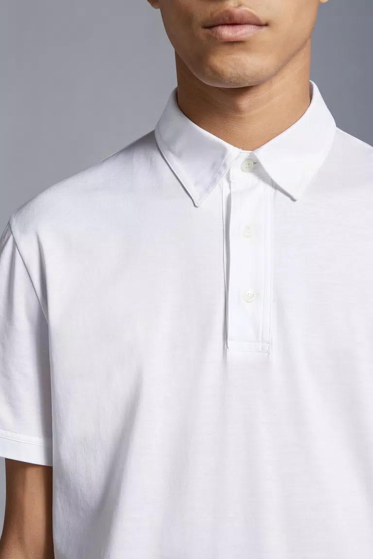 Moncler Logo-appliqué Cotton Polo Shirt In White