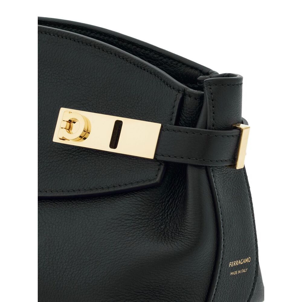 Ferragamo Hug Shoulder Bag In Black