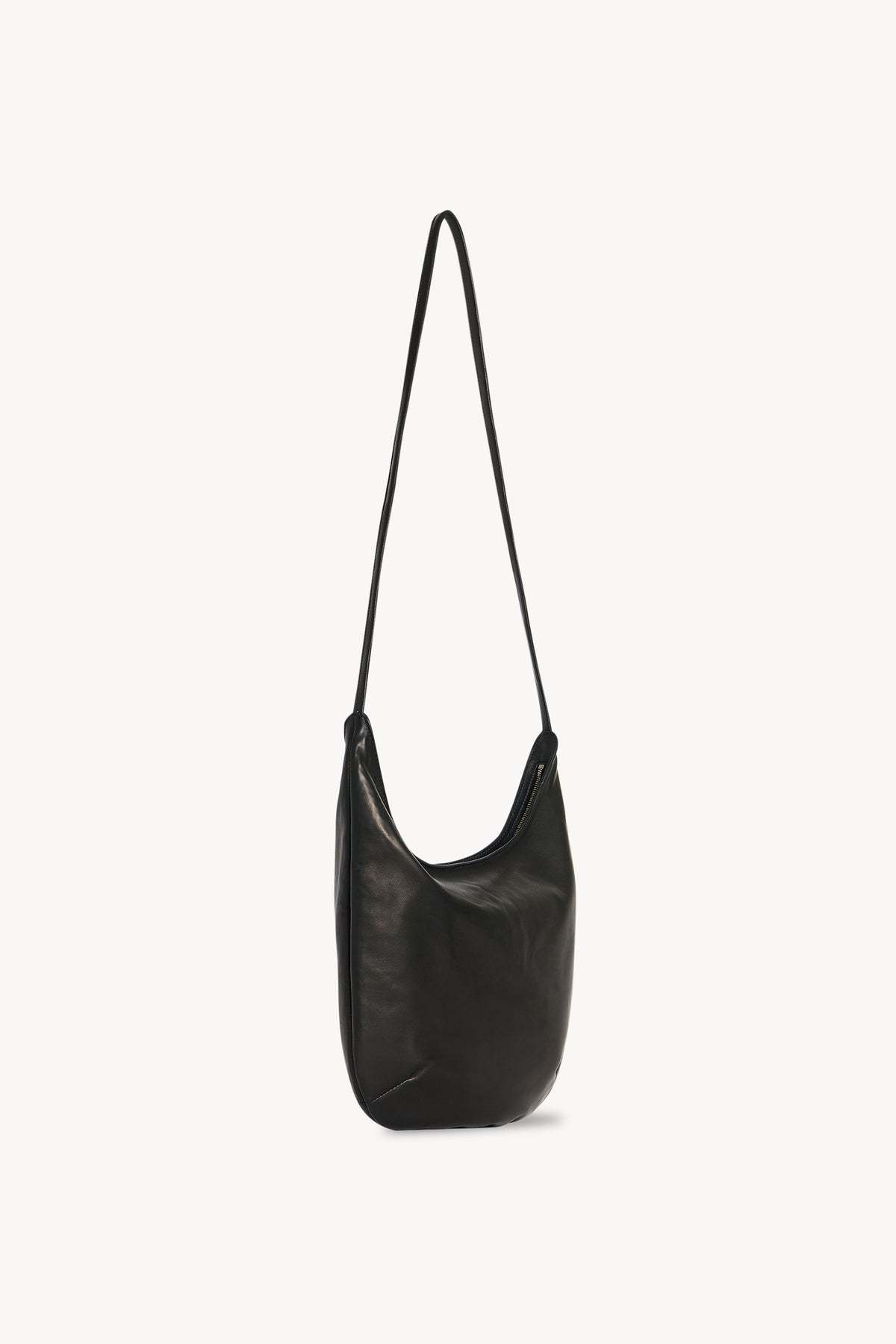 The Row N/s Izzy Leather Bag In Black