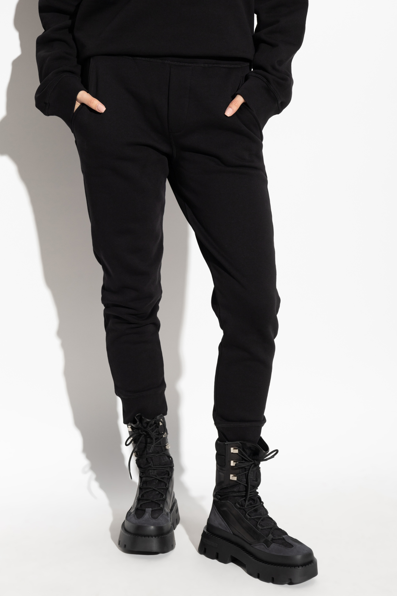 Dsquared2 Elastic Waist Sweatpants In Black