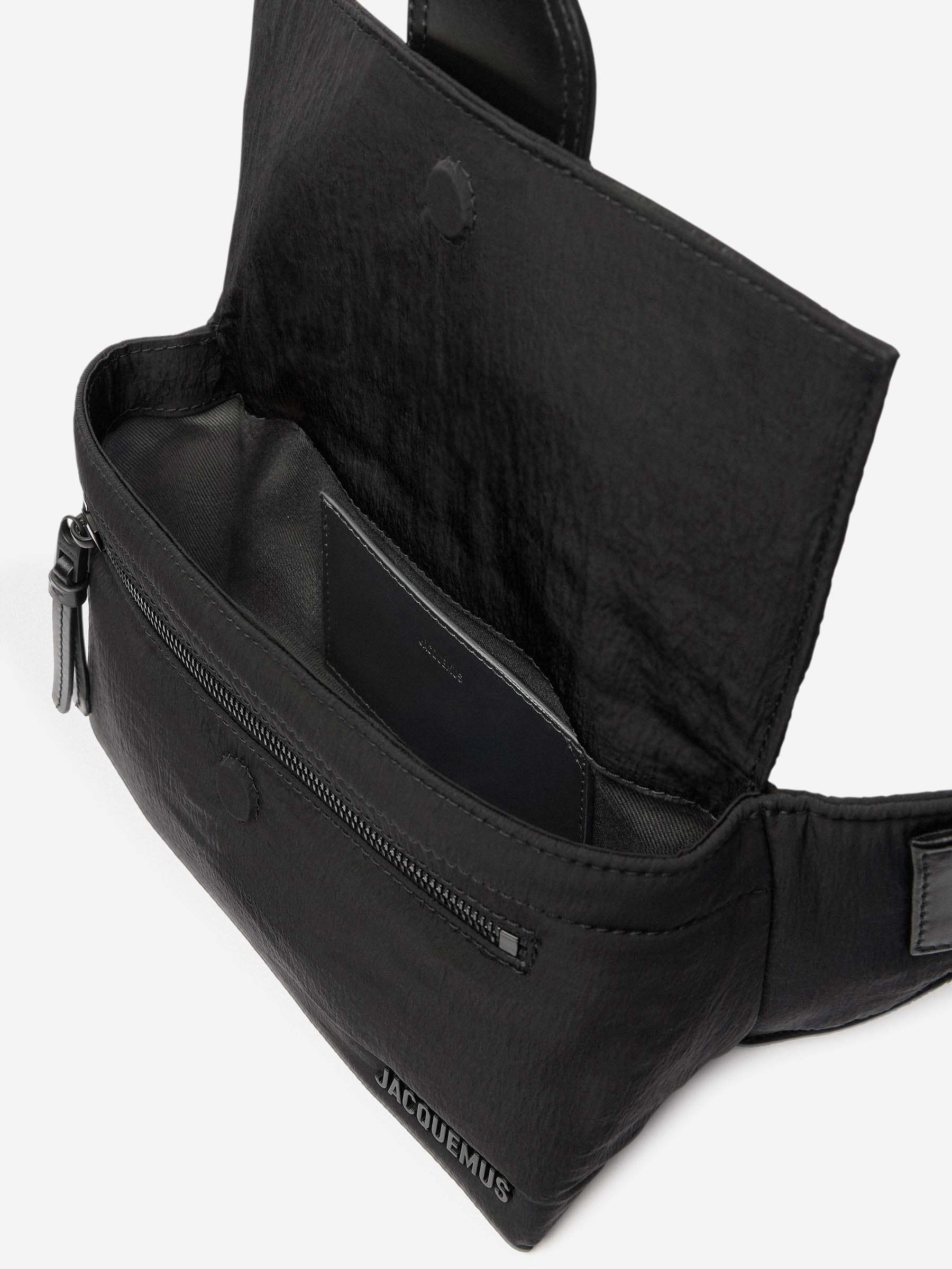Jacquemus Logo Wallet In Black