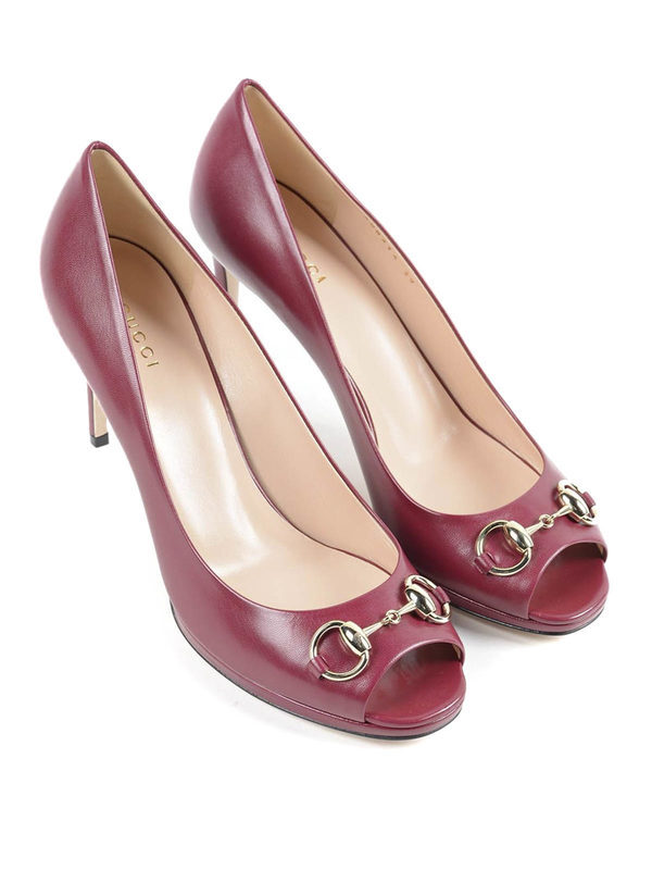 Gucci Logo Open-toed Heels In Red