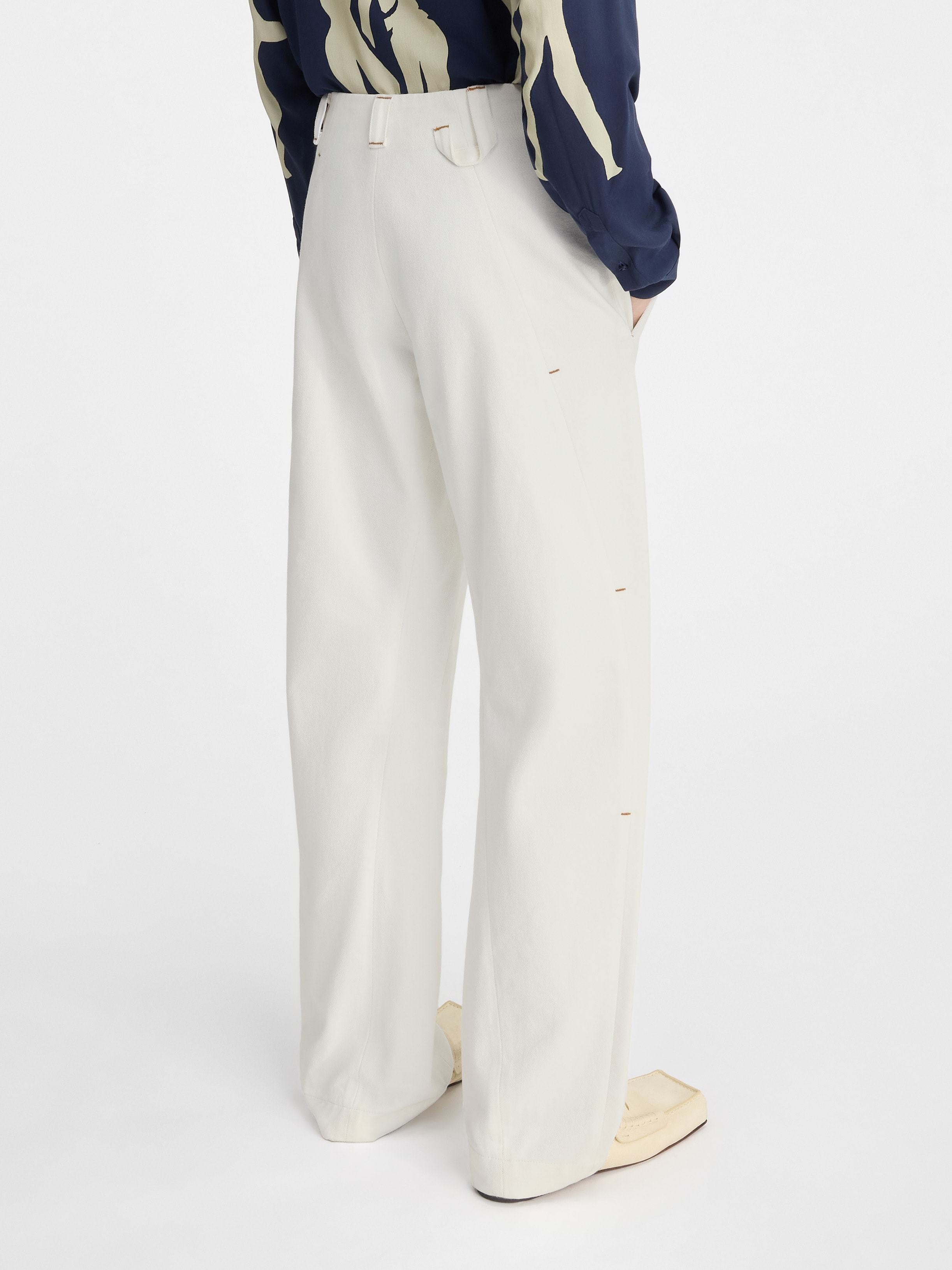 Jacquemus Belt-loop Jeans In White