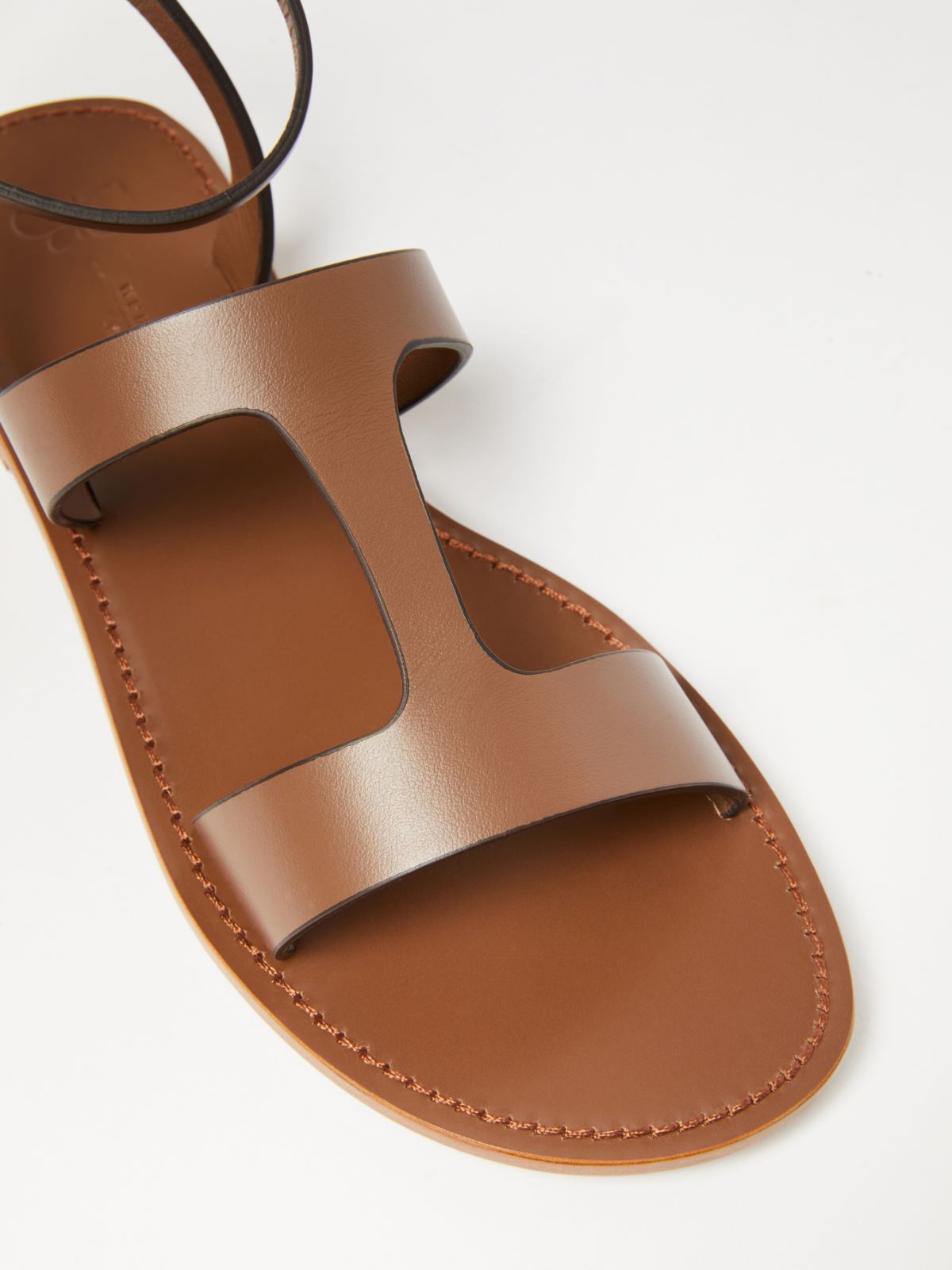 Weekend Max Mara Sandalo In Pelle In Brown