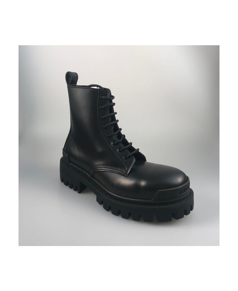 Balenciaga 60mm Strike Leather Combat Boots In Black