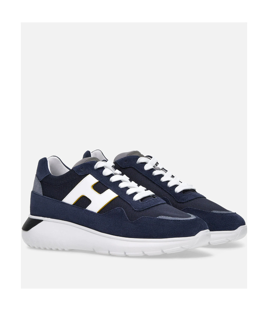 Hogan Logo-patch Lace-up Sneakers In Black