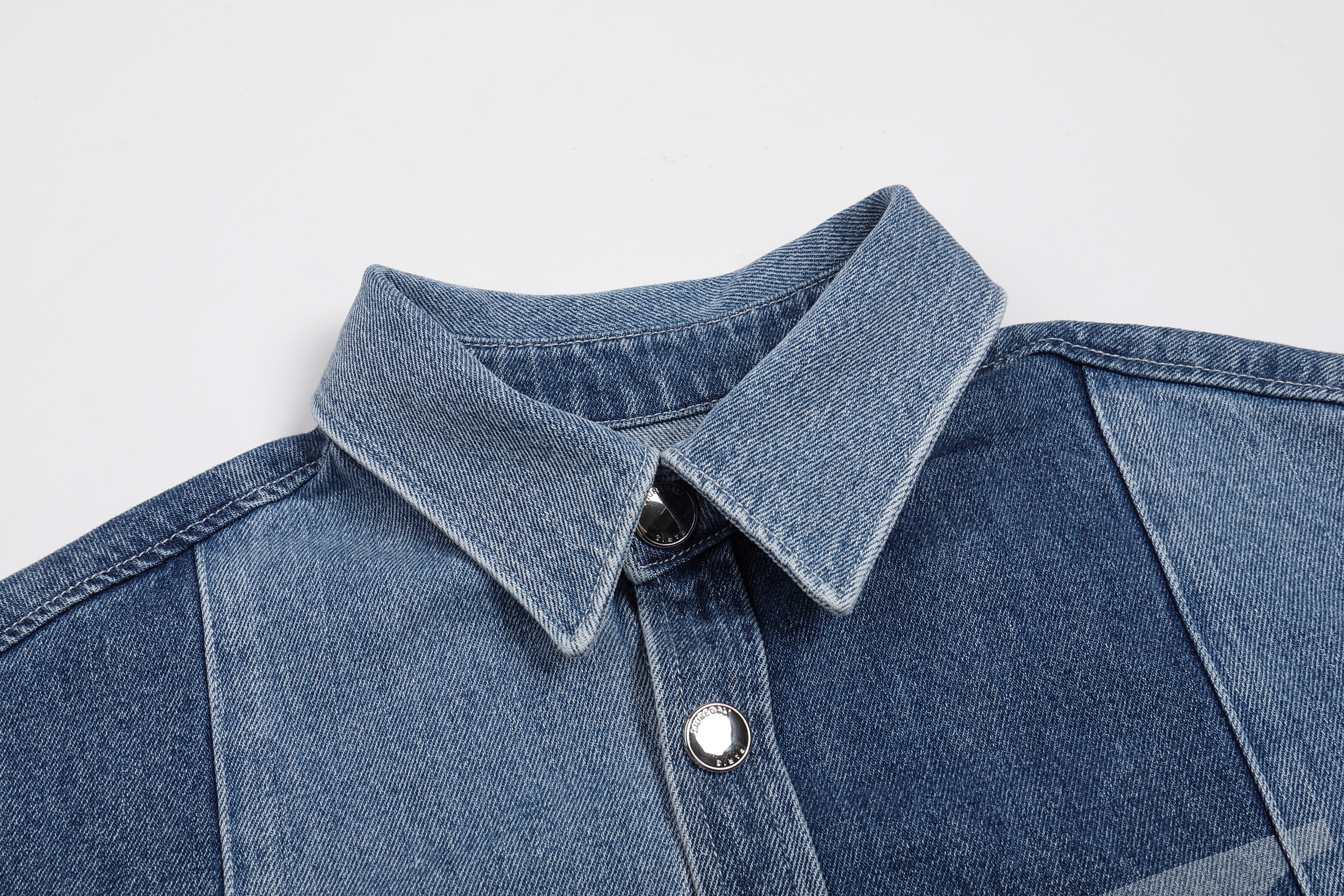 Liuregali Stitched Long-sleeved Denim Shirt In Blue