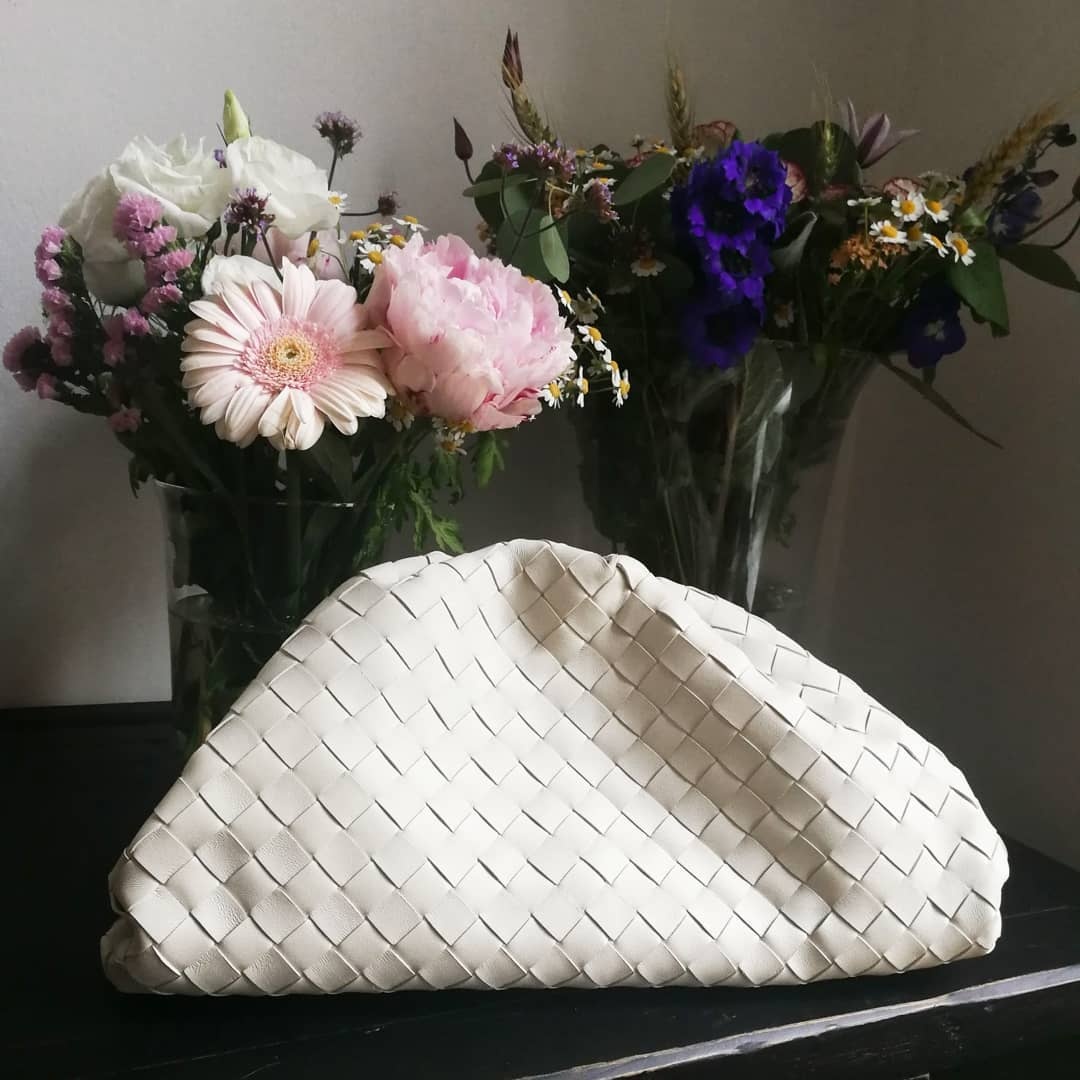 BOTTEGA VENETA THE POUCH WOVEN CLUTCH BAG