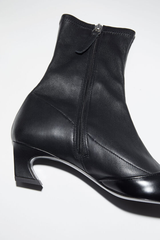 Acne Studios Women's Bano Boots In Black