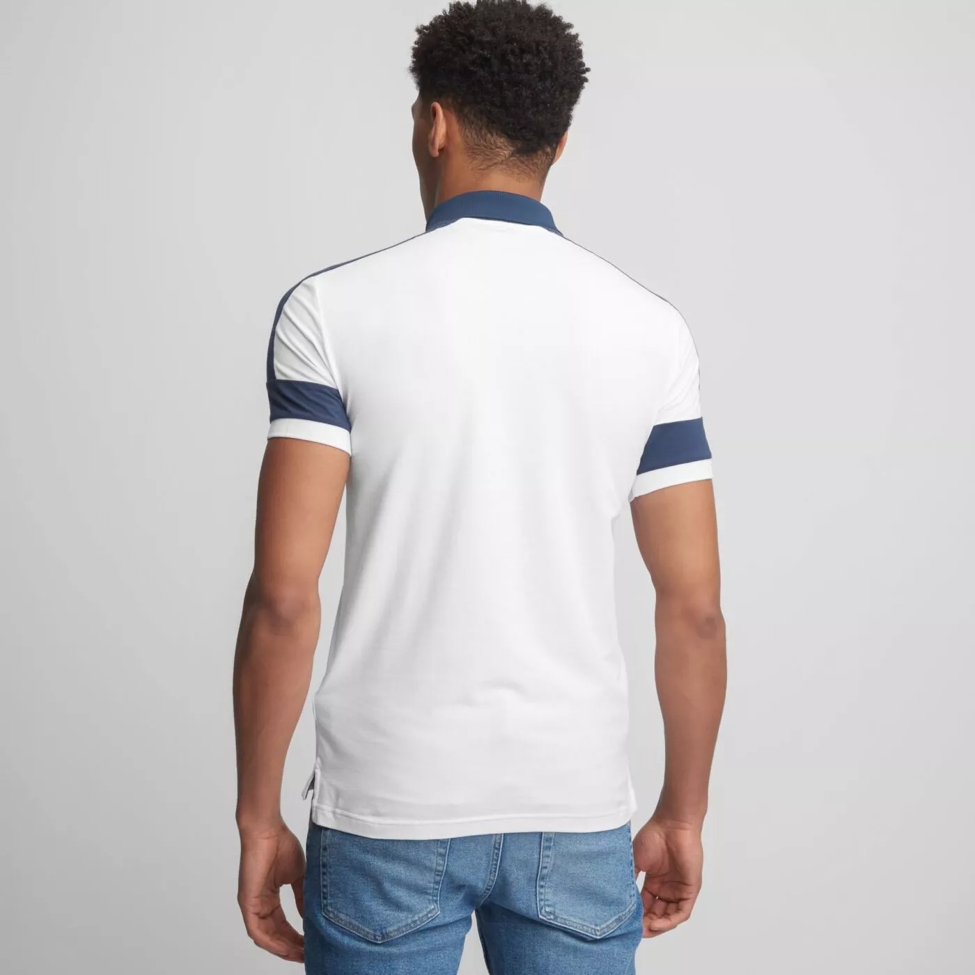 Ea7 Logo Pattern Polo Shirt In White