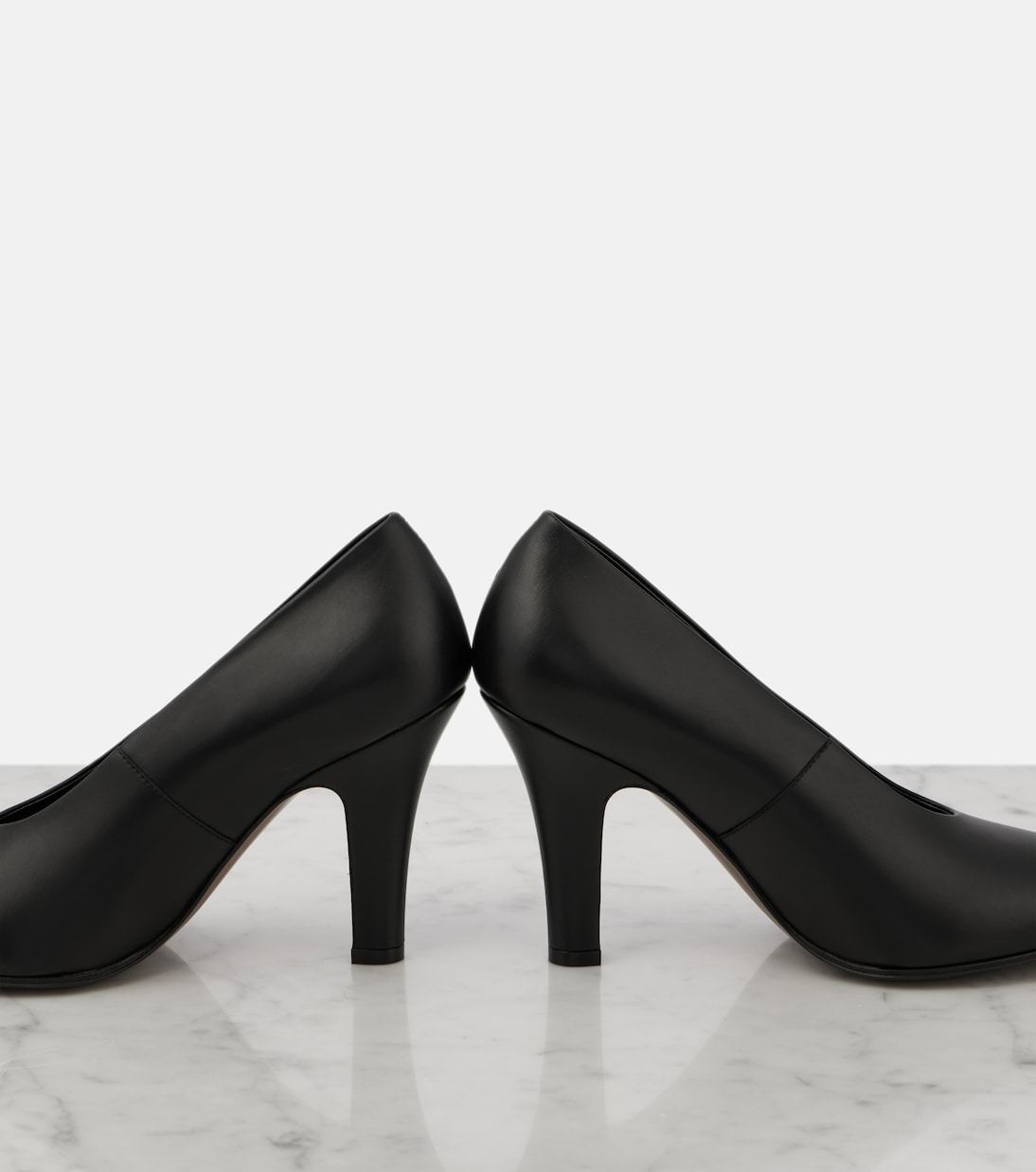 The Row Prudens 90 Leather Pumps In Multi