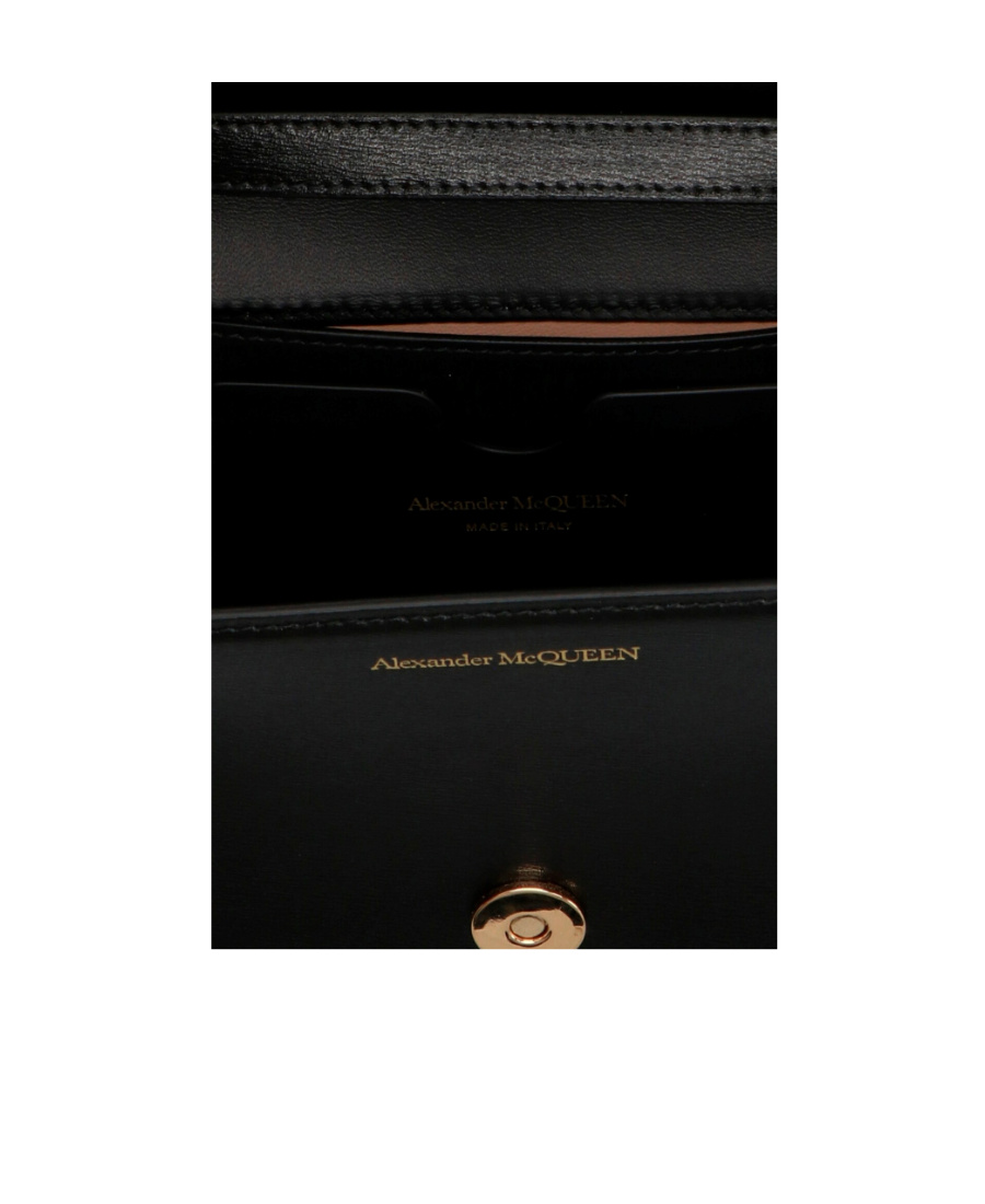 Alexander Mcqueen Four Ring Shoulder Bag In Black