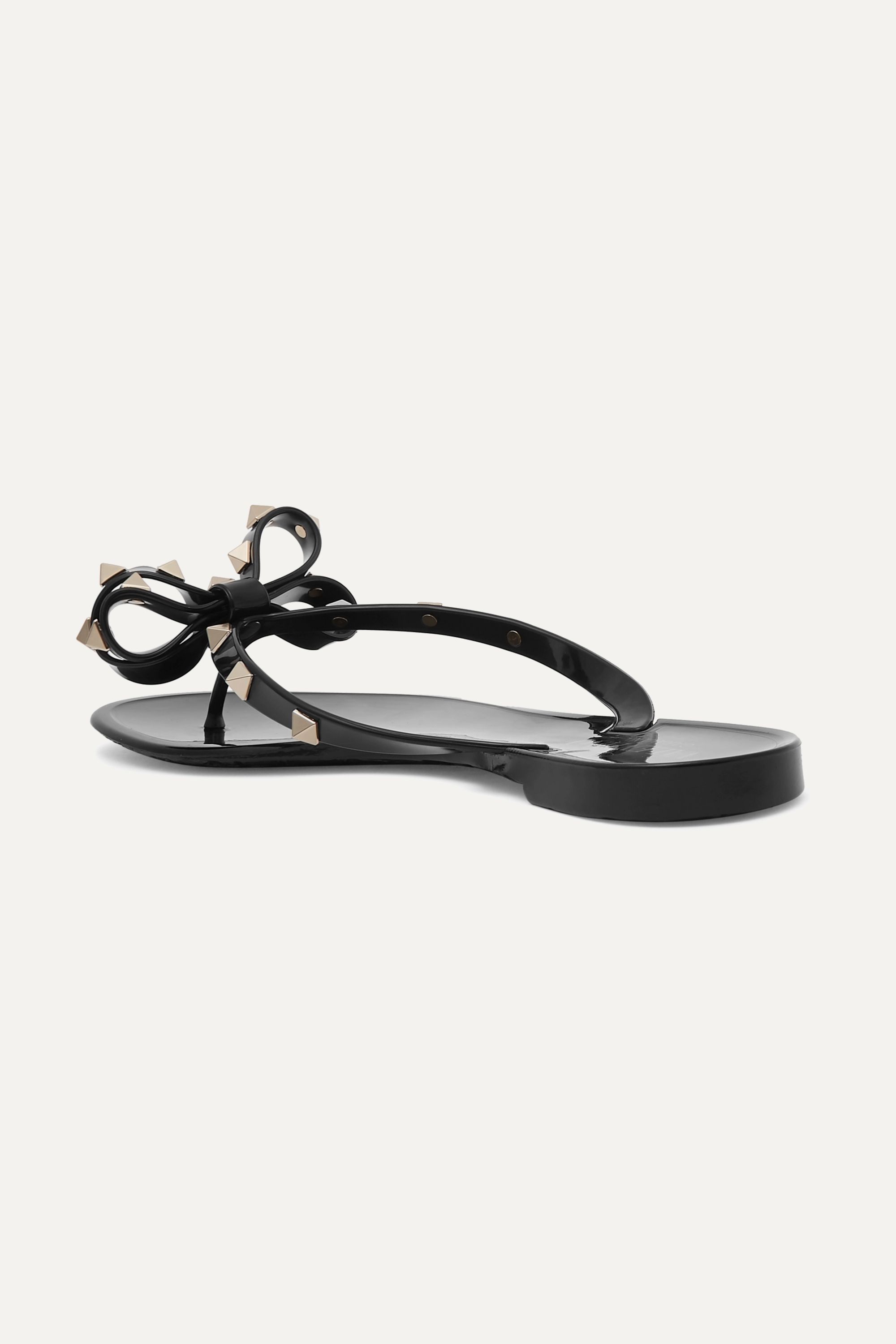 Valentino Garavani The Rockstud Rubber Flip Flops In Black