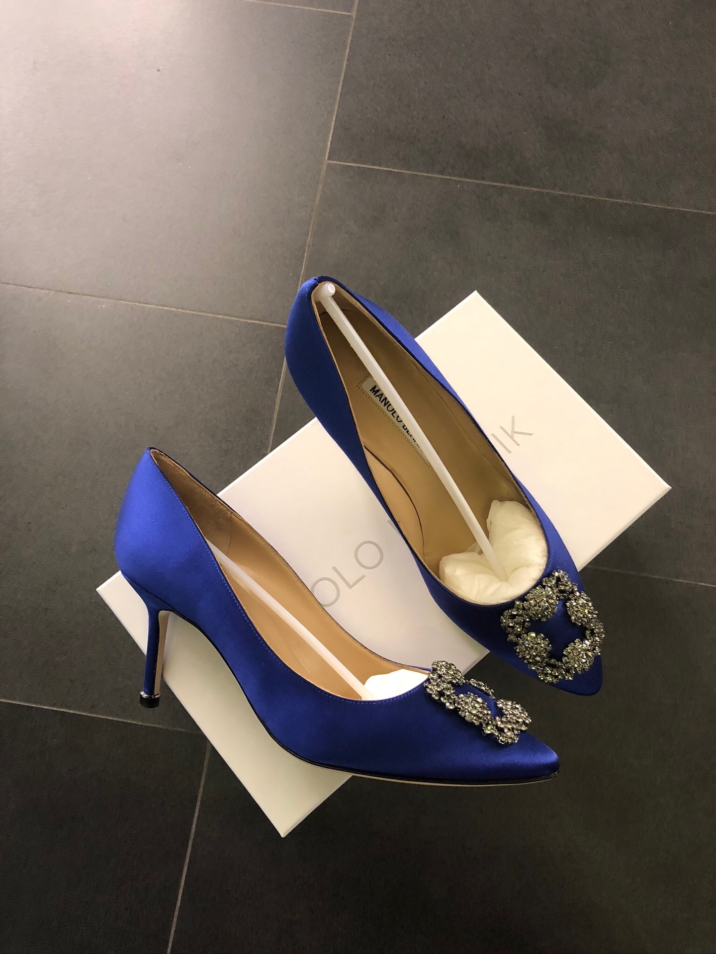 Manolo Blahnik Pointed-toe Mid-height Stiletto Pumps With Decorative Embellishment In Animal Print