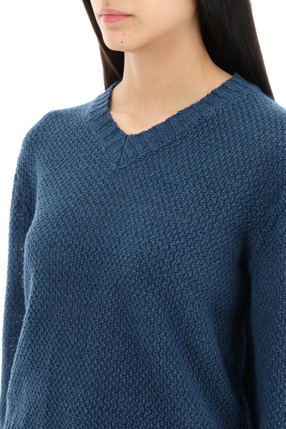 Maison Margiela V-neck Open-knit Jumper In Blue