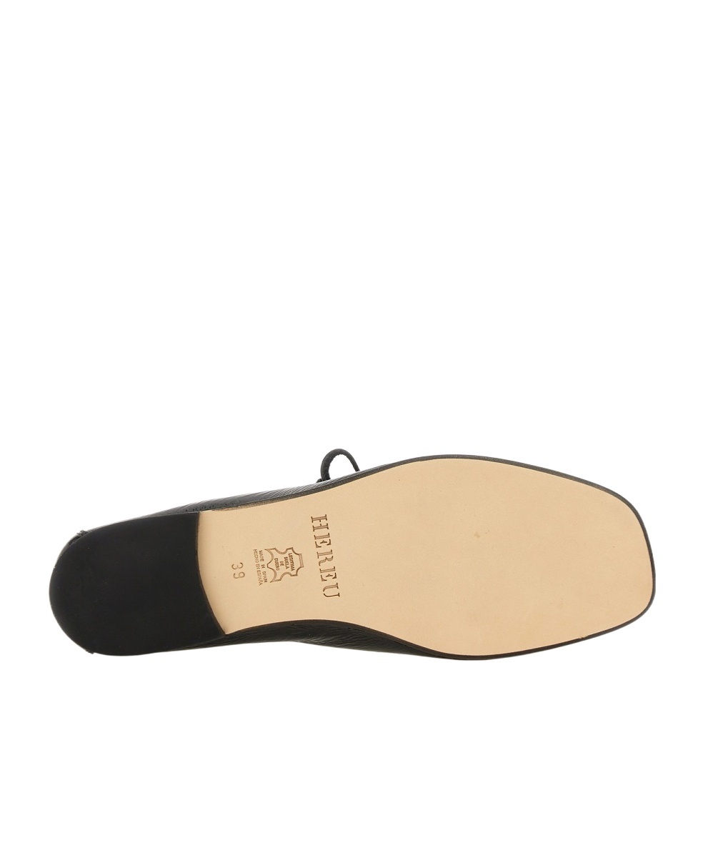 Hereu Square Toe Flats In Black