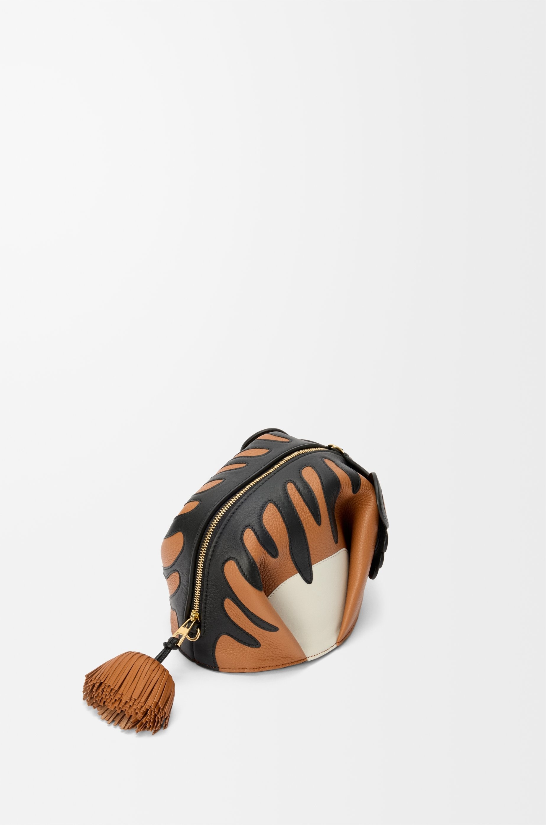 Loewe Tiger Bag In Calfskin In Black
