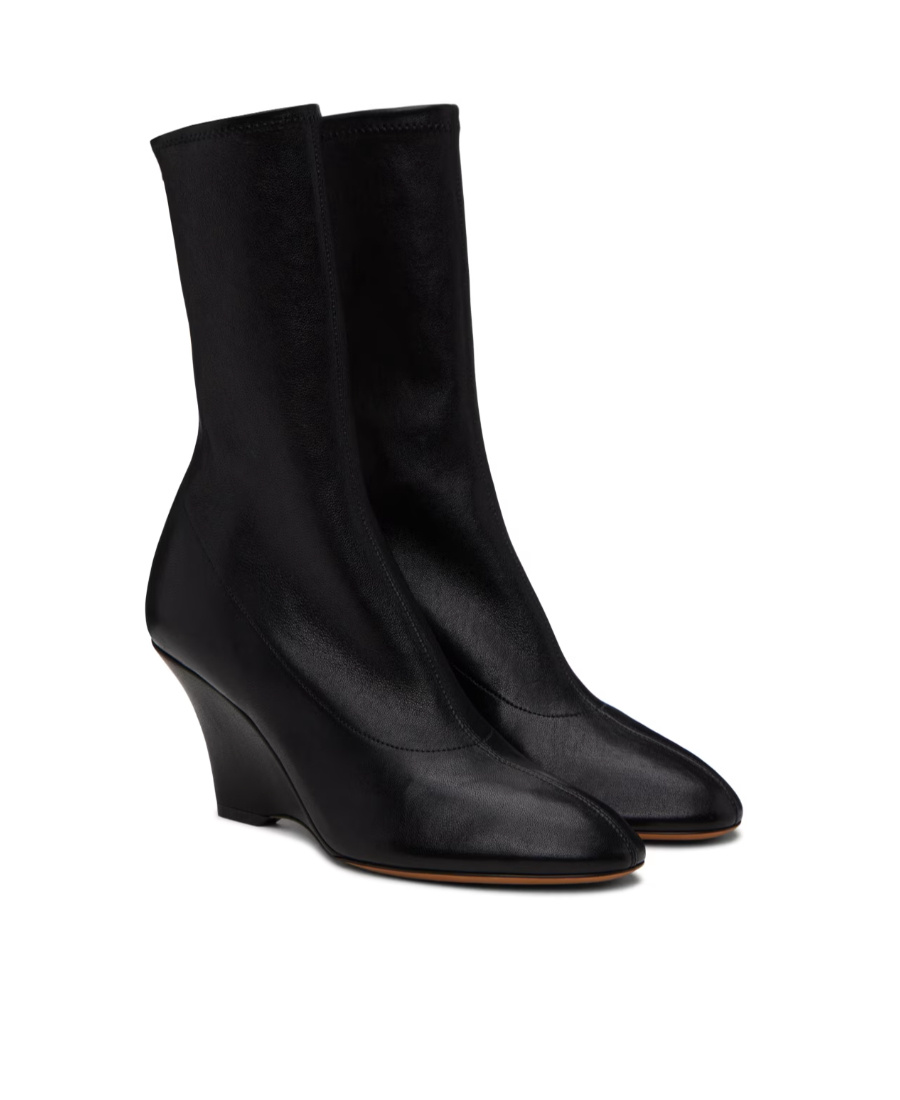 Khaite Rear Zipper Boot In Black
