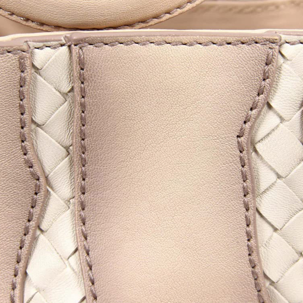 Bottega Veneta Color Blocking Handbag In Nude