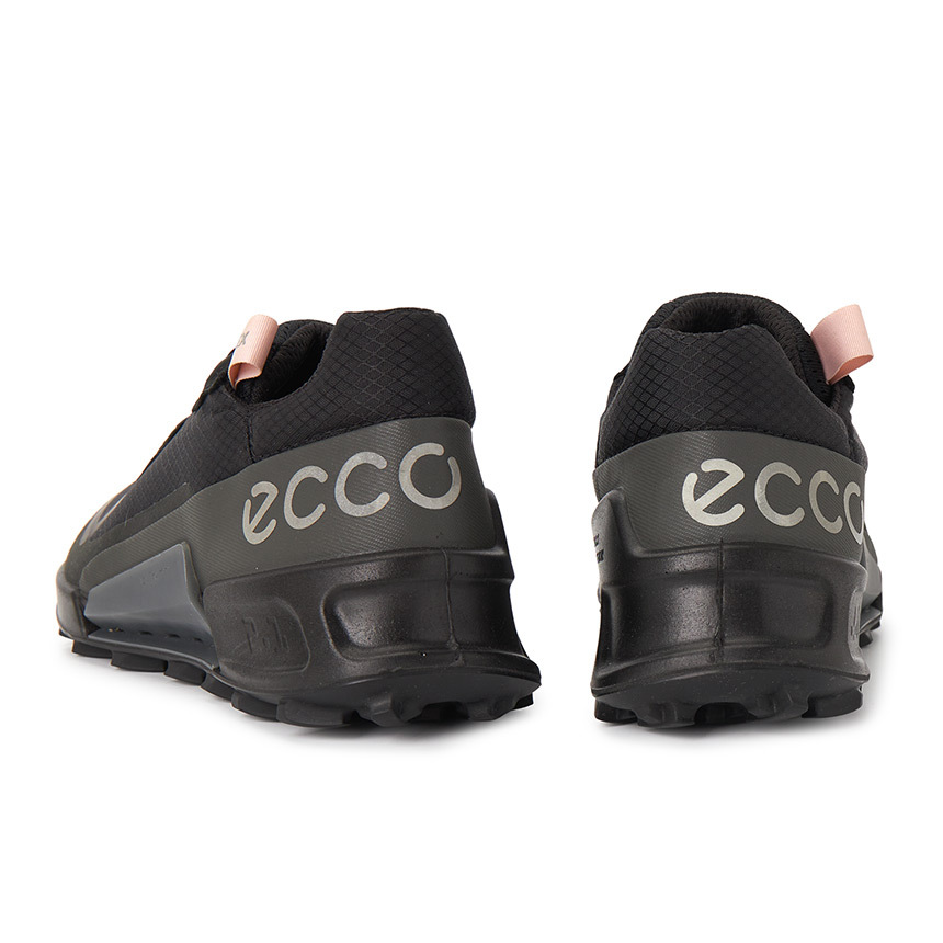 Ecco Round Toe Sneakers In Gray