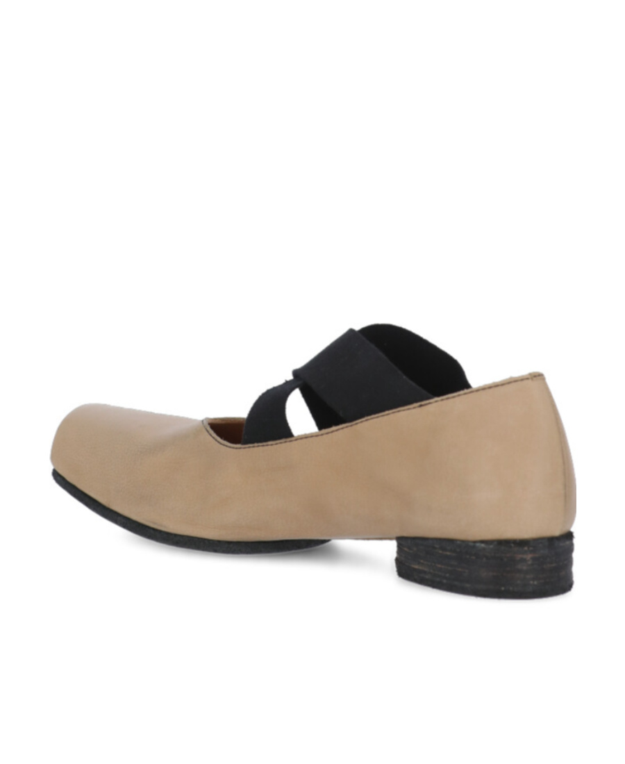Uma Wang Square-headed Ballet Flats In Nude